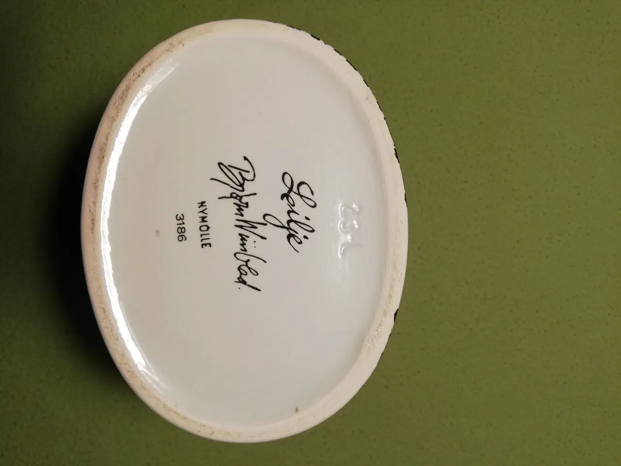 Billede 3 -  Bjørn Wiinblad fajance vase Leilje nr. 3186