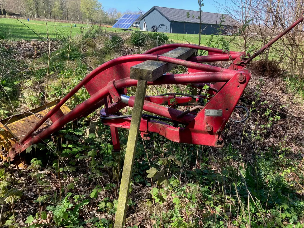 Billede 1 - Frontlæsser incl. traktorbeslag for Fordson