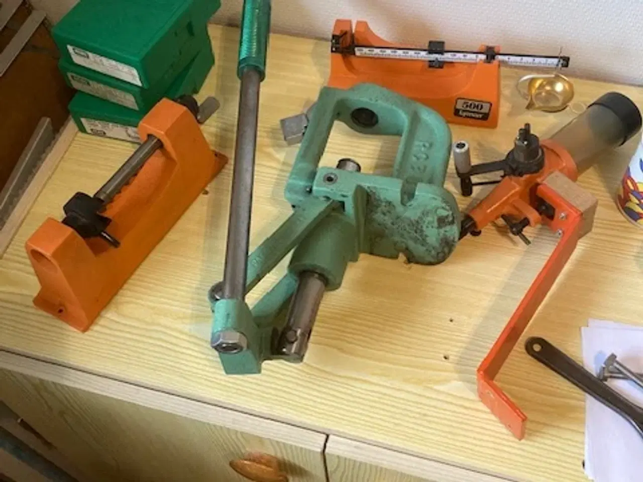 Billede 1 - Genladningsudstyr til riffel sælges