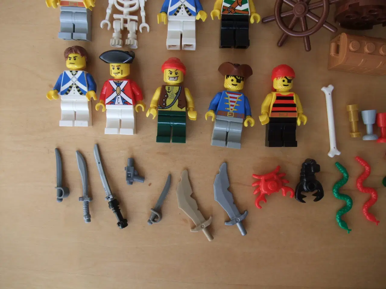 Billede 3 - Lego Pirates Figurer 