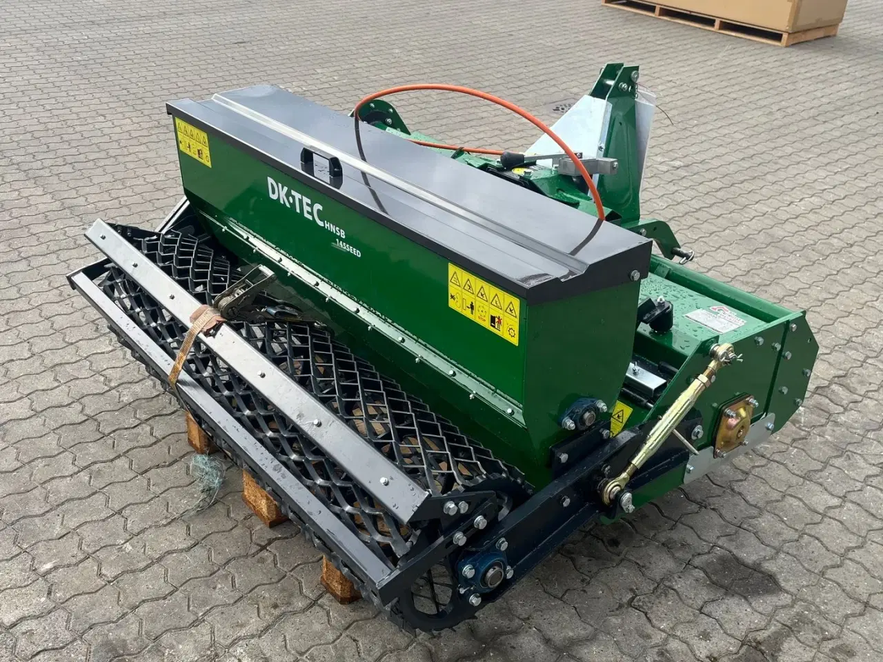 Billede 2 - DK-TEC sb145b sten nedlægningsfræser  145cm stennedlægnings fræser med så kasse