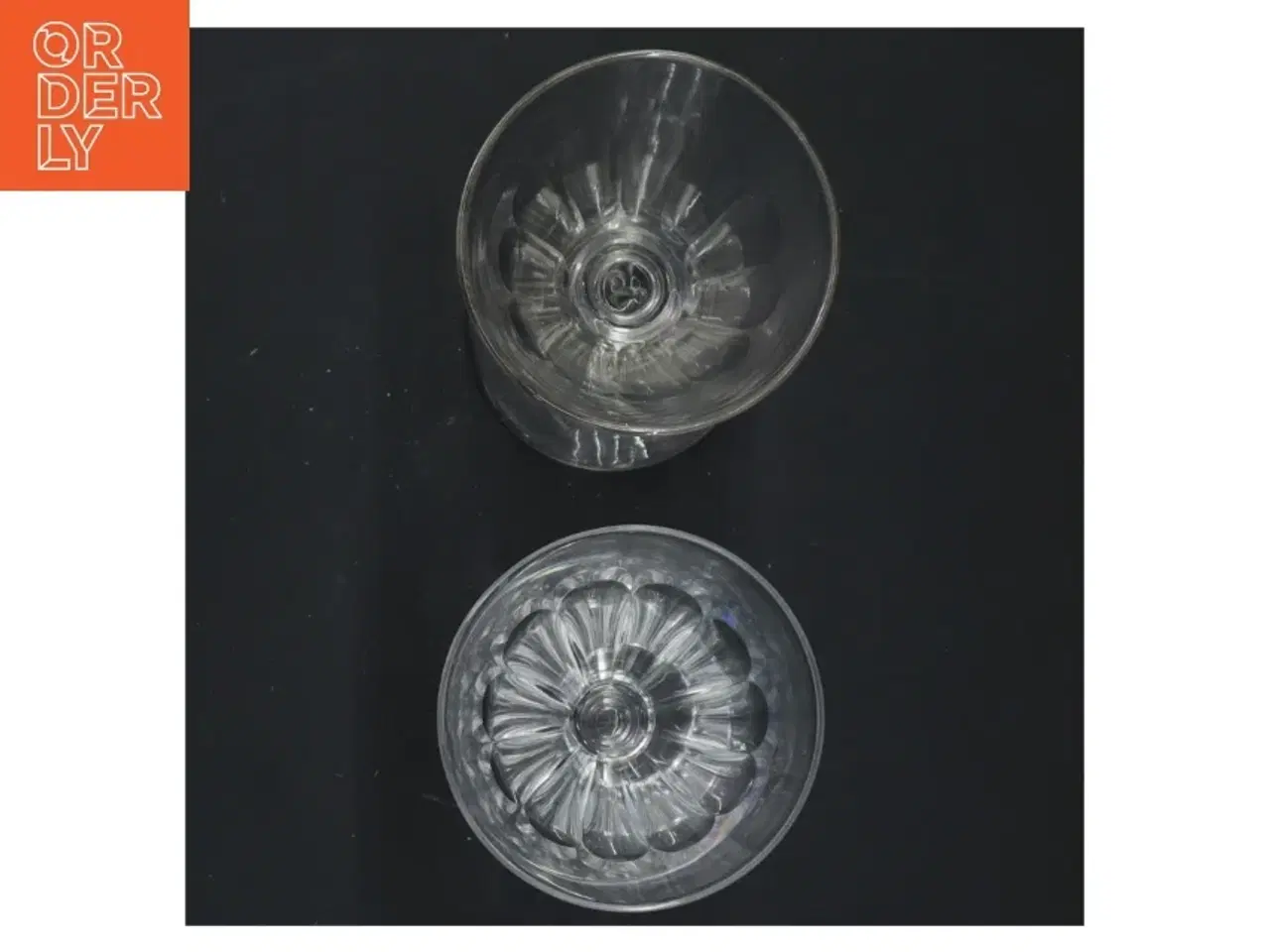 Billede 4 - Set af vinglas (str. 13x7 cm)