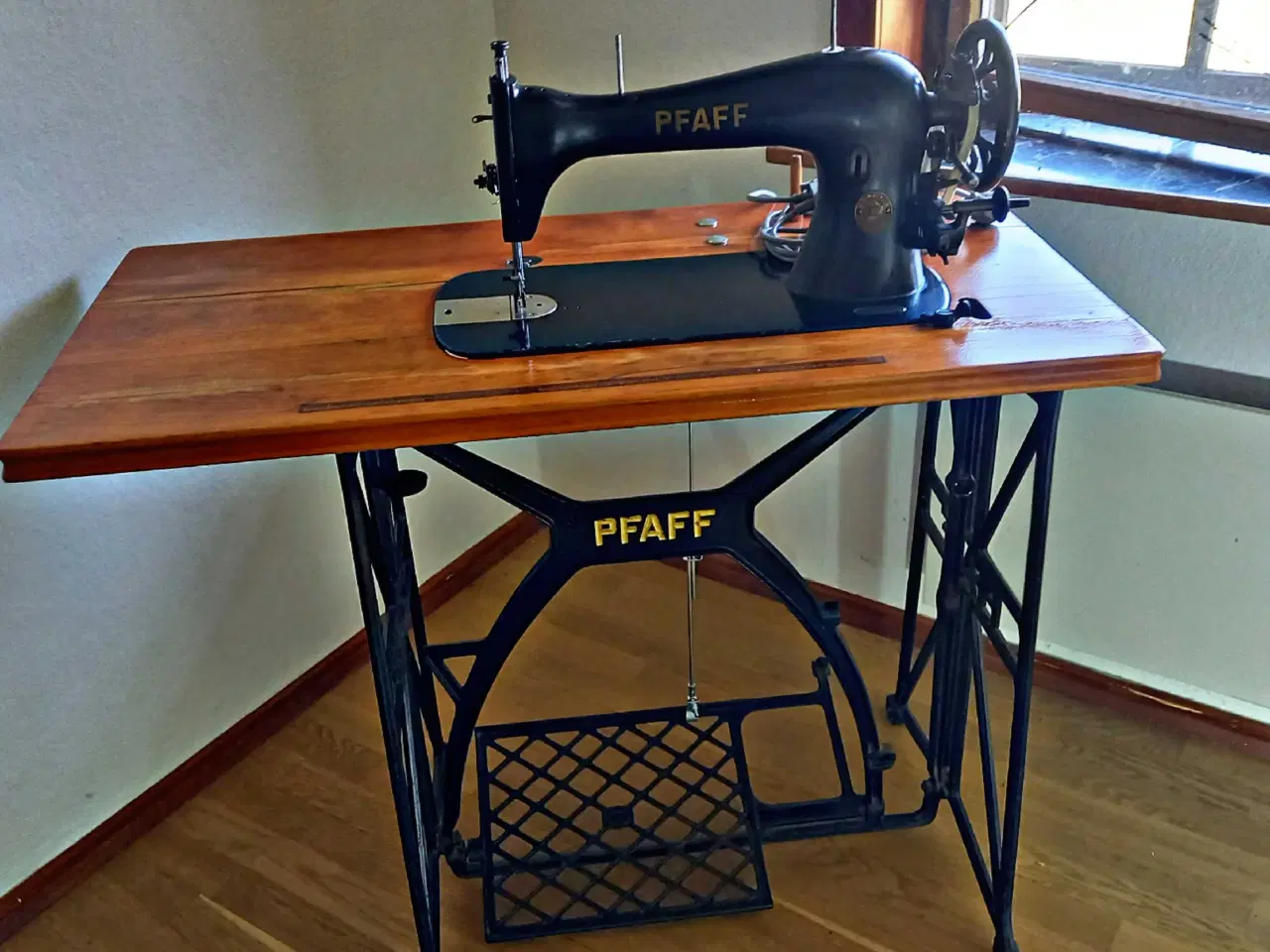 Billede 1 - Symaskine Pfaff 31