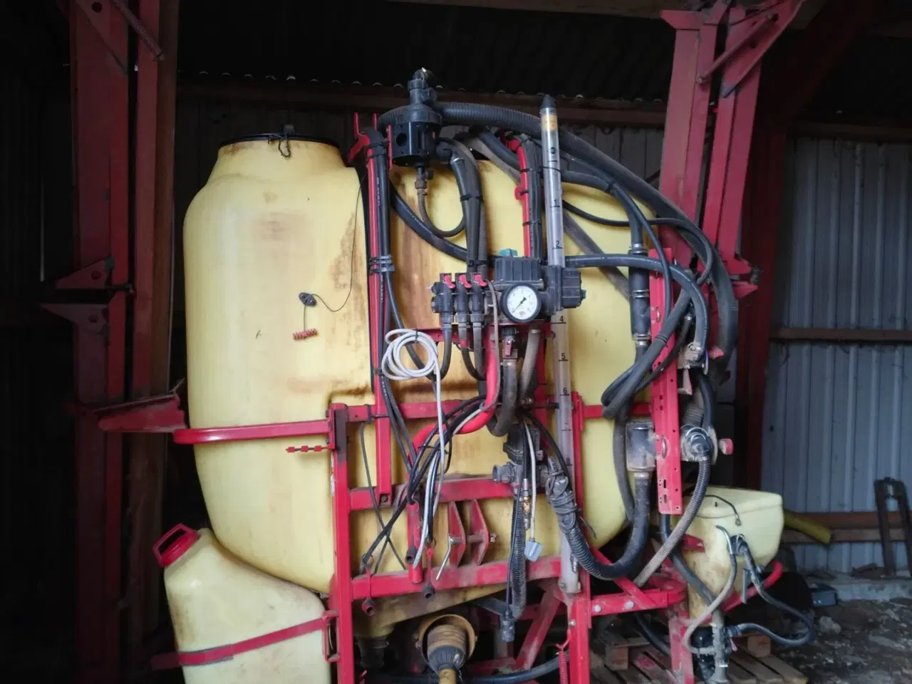 Billede 1 - Hardi Master 12 m  1000 liter skal synes