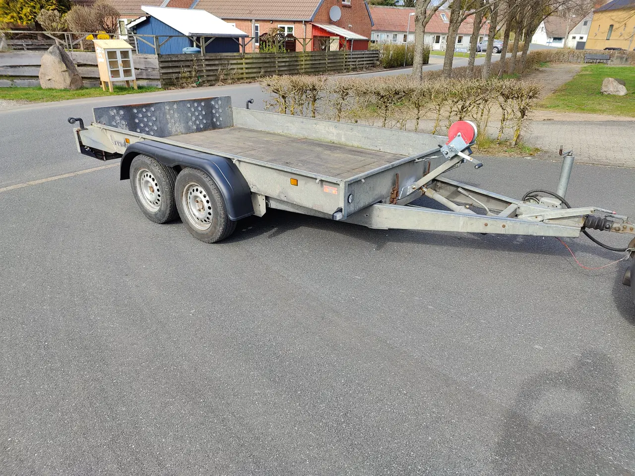 Billede 4 - Nysynet Brenderup 2500kg maskintrailer med tip