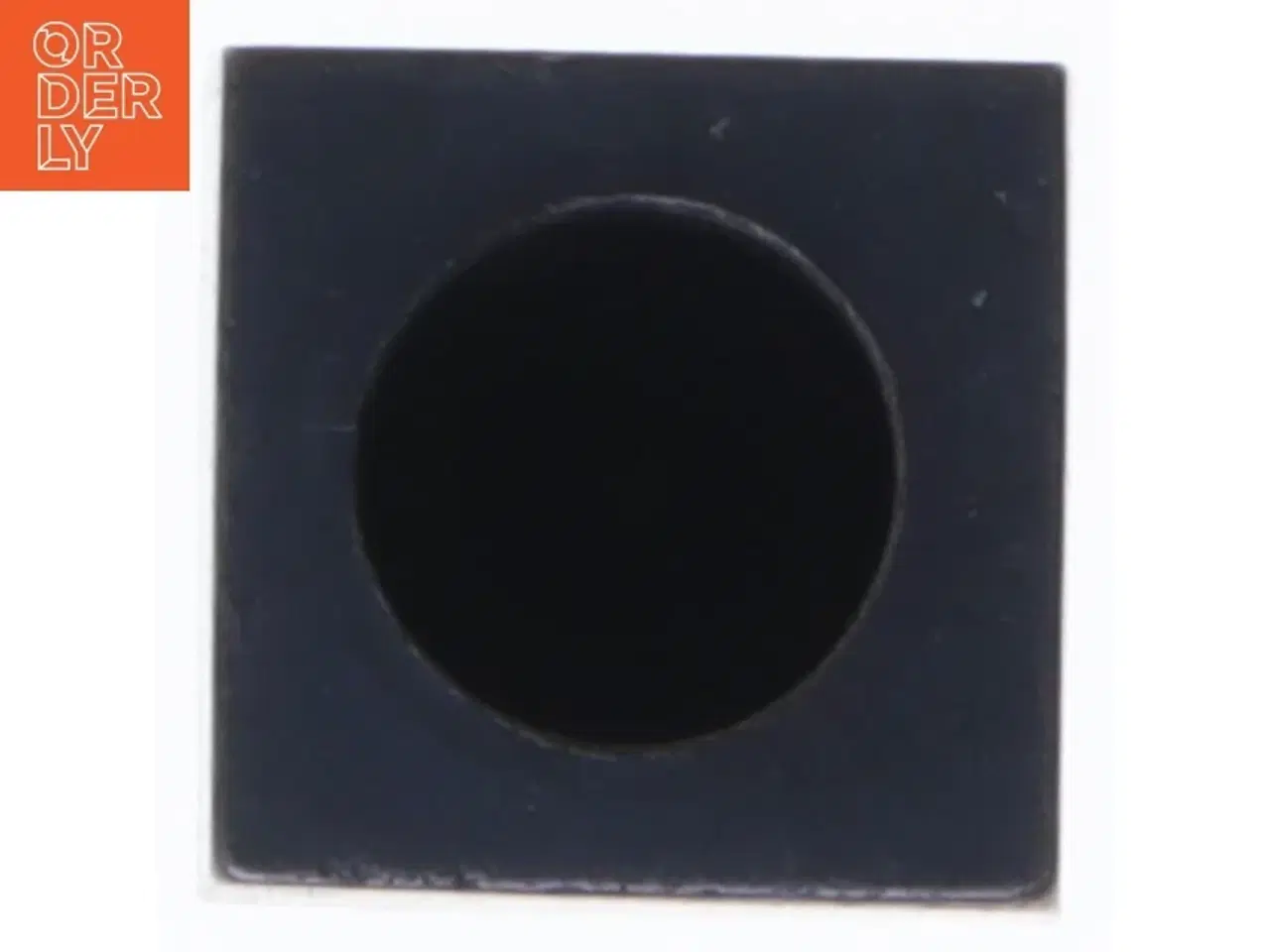 Billede 3 - Lille sort holder til stearinlys (str. 3,5x2,7x2,7 cm)