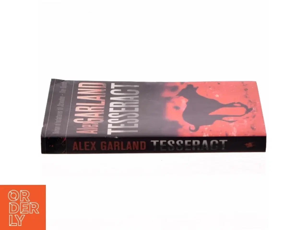 Billede 2 - Tesseract : roman af Alex Garland (Bog)