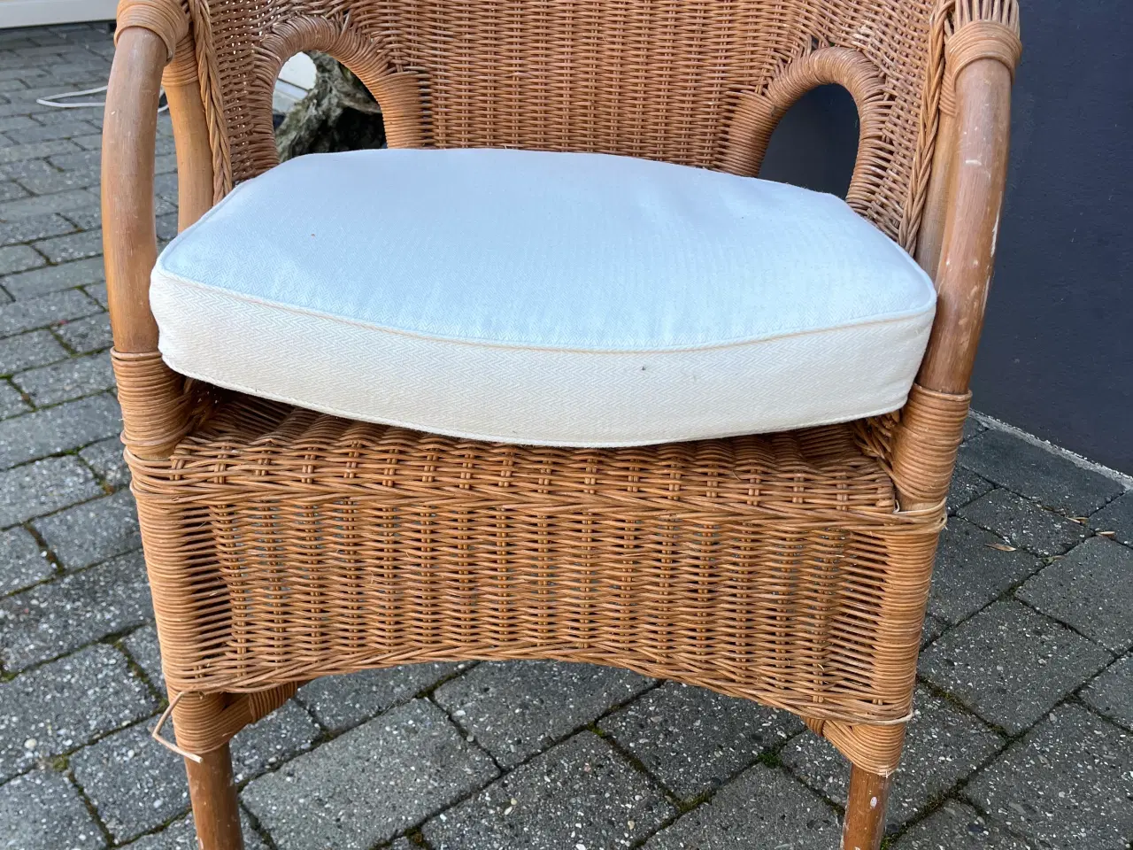 Billede 1 - Rattan stol med hynde 