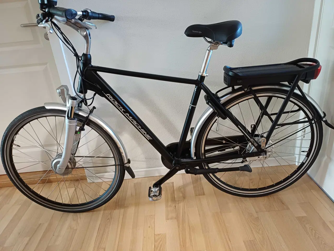 Billede 2 - Rock Machine Elcykel "NY"