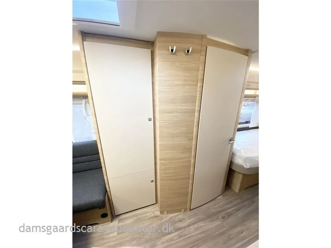 Billede 21 - 2025 - Fendt Bianco Selection 465 TG   Enkeltsenge-Lamel-Gulvtemp.-Truma Combi 4E