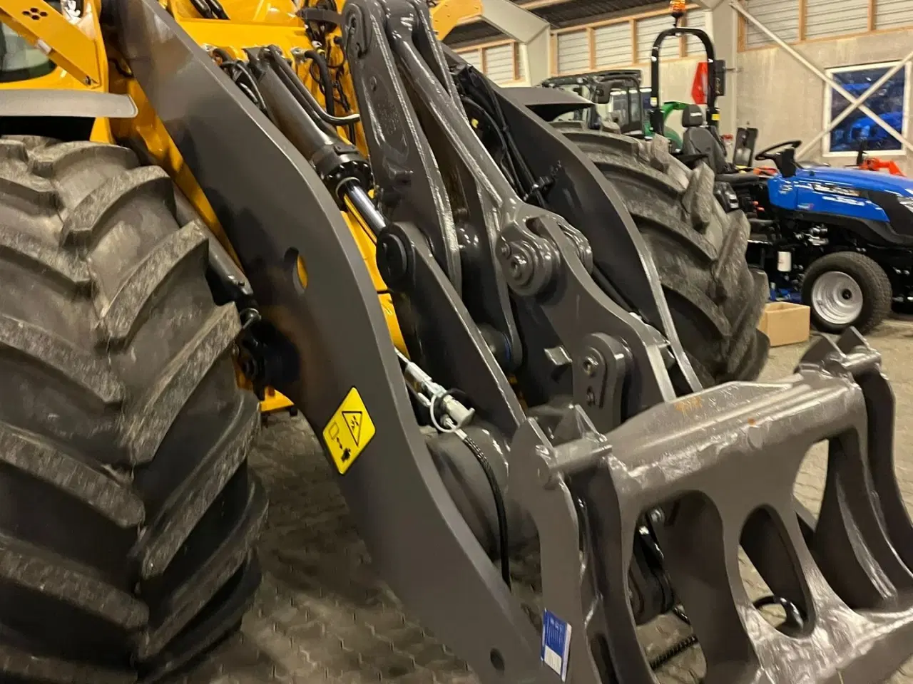 Billede 21 - Volvo L 70 H H2 BEMÆRK MED GARANTI FRA VOLVO FREM TIL DEN 30.11.2026. AGRICULTURE DK-maskine med lang arm, Co-Pilot & med 750mm Michelin MEGA X BIB hjul.