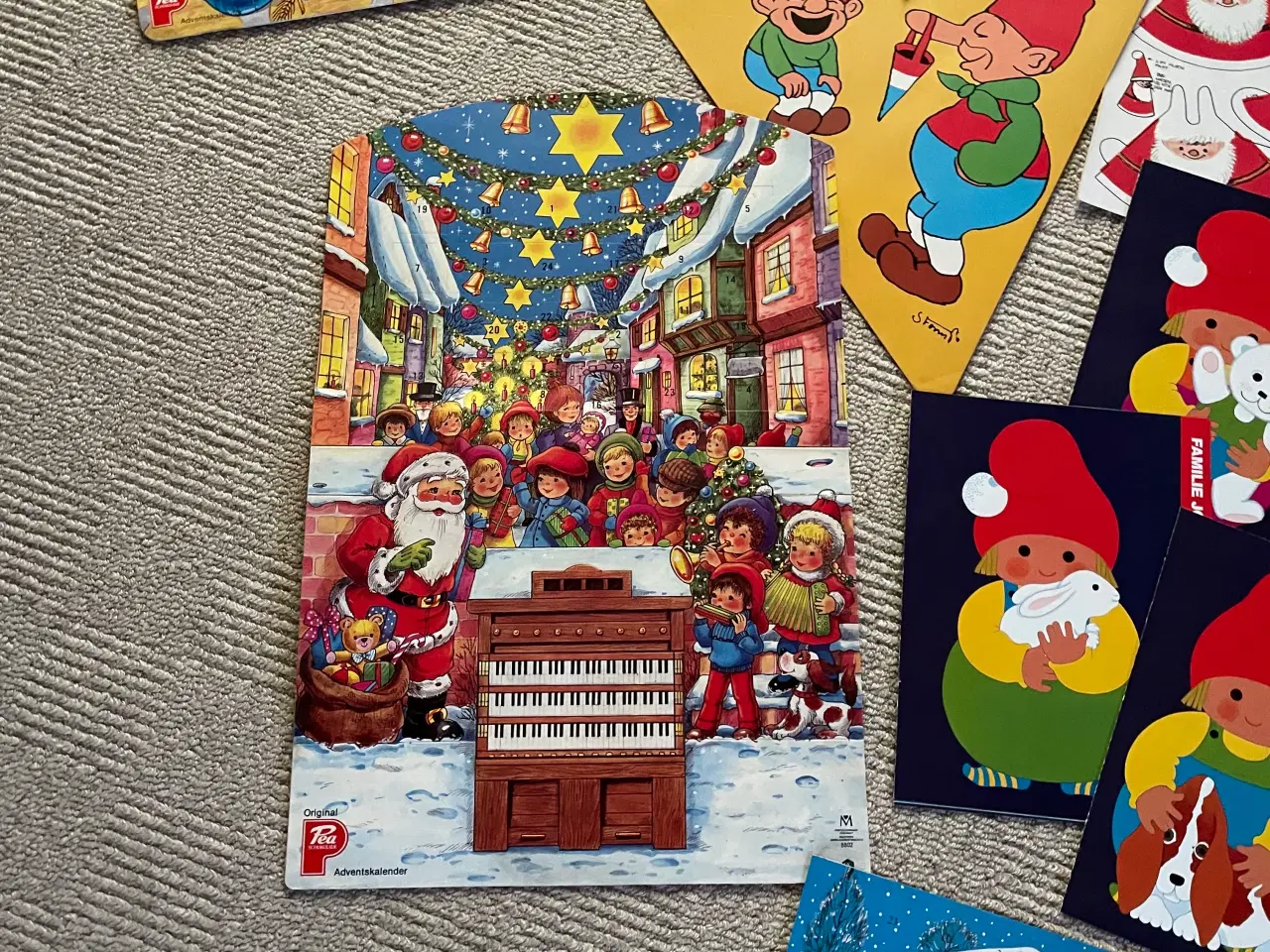 Billede 8 - Kravlenisser og diverse julepap 