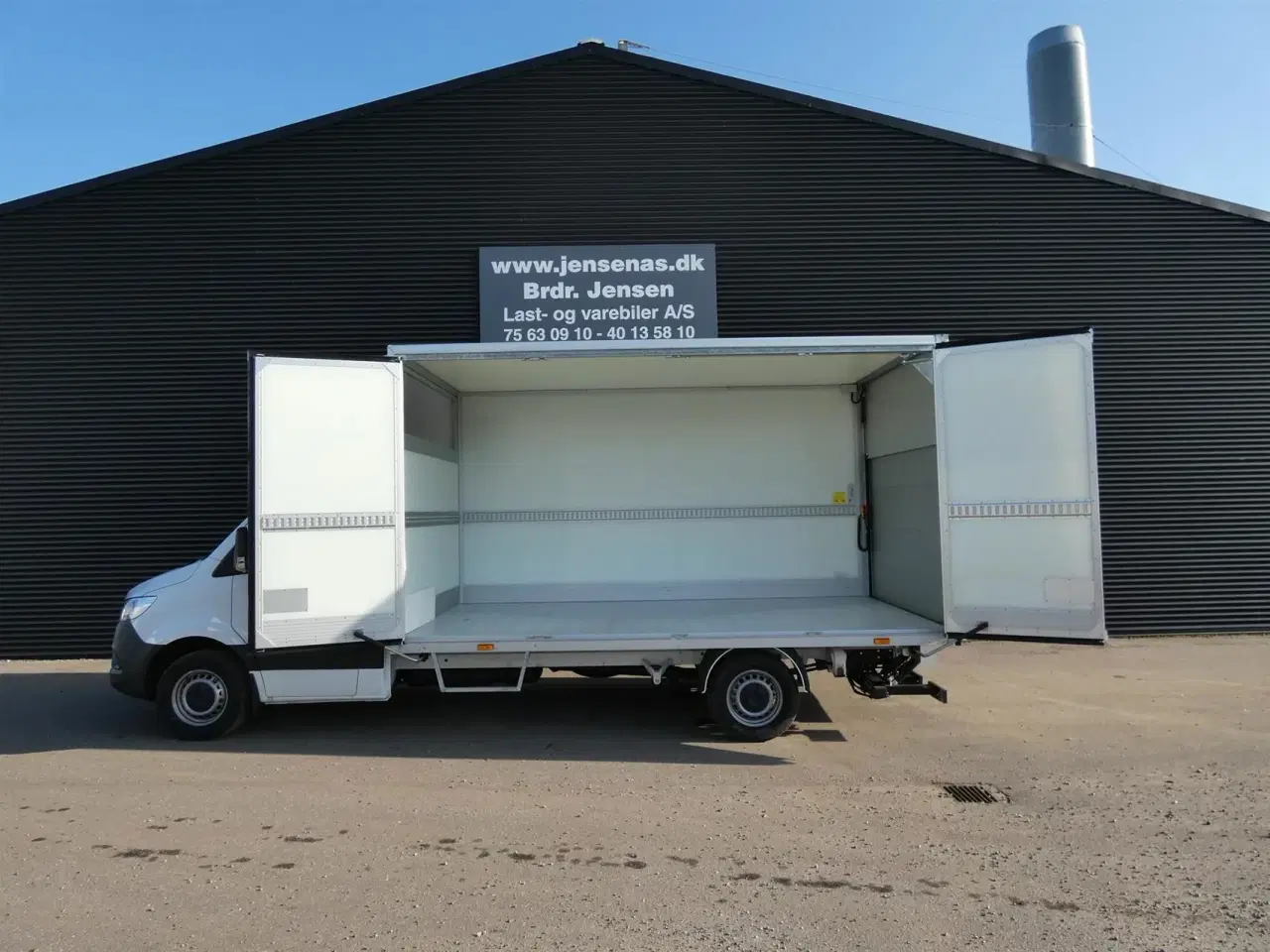 Billede 1 - Mercedes-Benz Sprinter 317 ÅBENBAR SIDE 2,0 CDI A3 RWD 9G-Tronic 170HK Ladv./Chas. Aut.