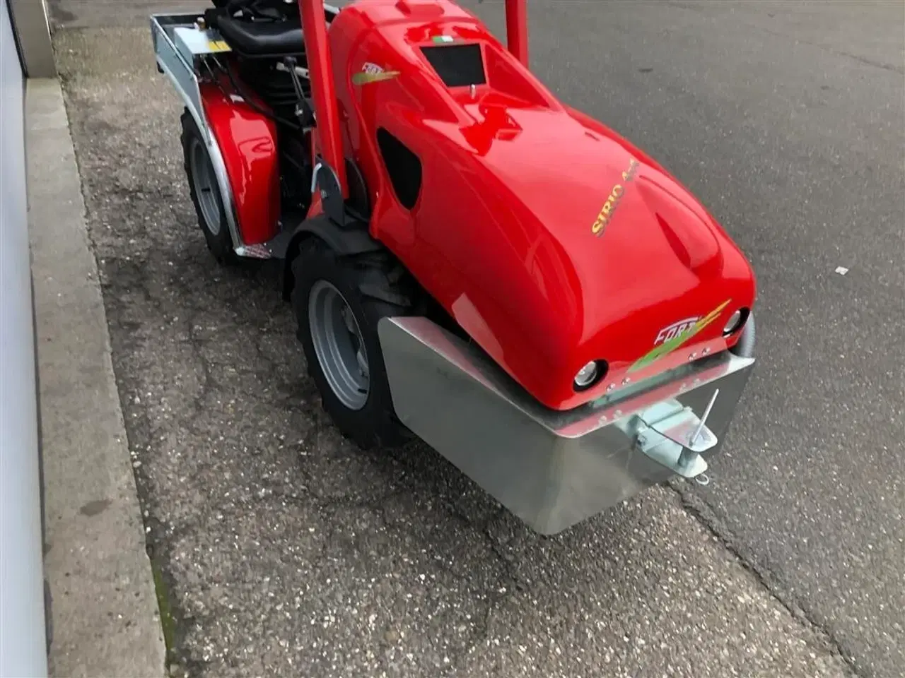 Billede 4 - Fort Sirio 4x4 Udstillings maskine