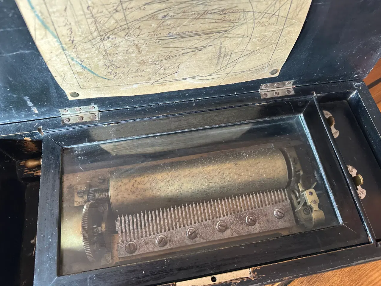 Billede 3 - Antik cylinder-spilledåse 