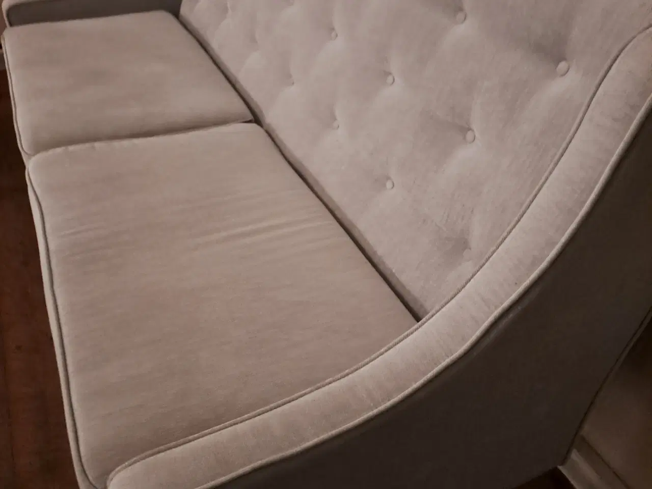 Billede 2 - Flot skandinavisk design sofa – meget velholdt