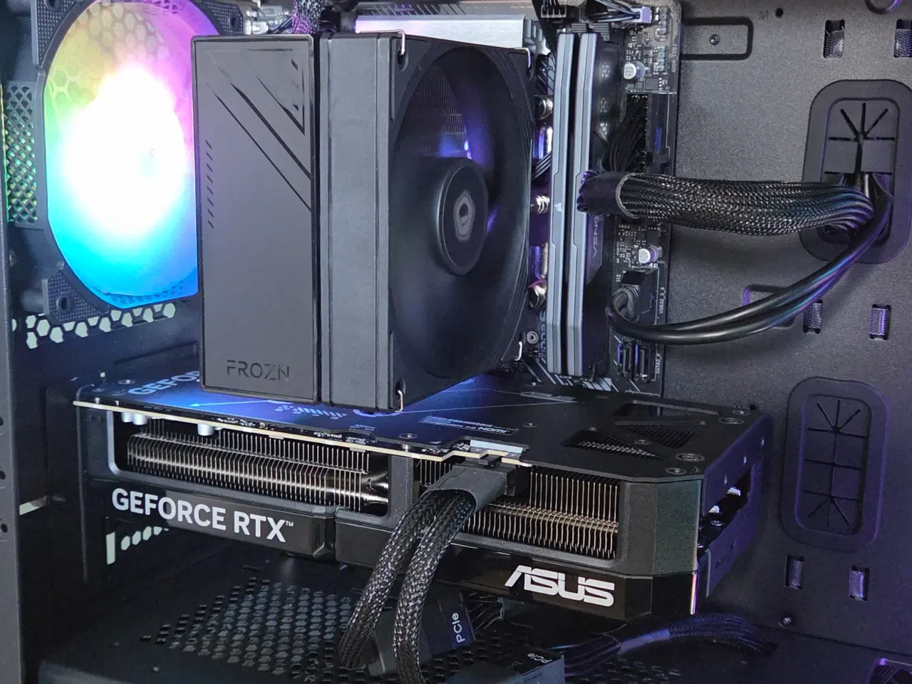 Billede 4 - RTX 5070 - i5 14600K- 32 GB RAM - 1000GB NVME
