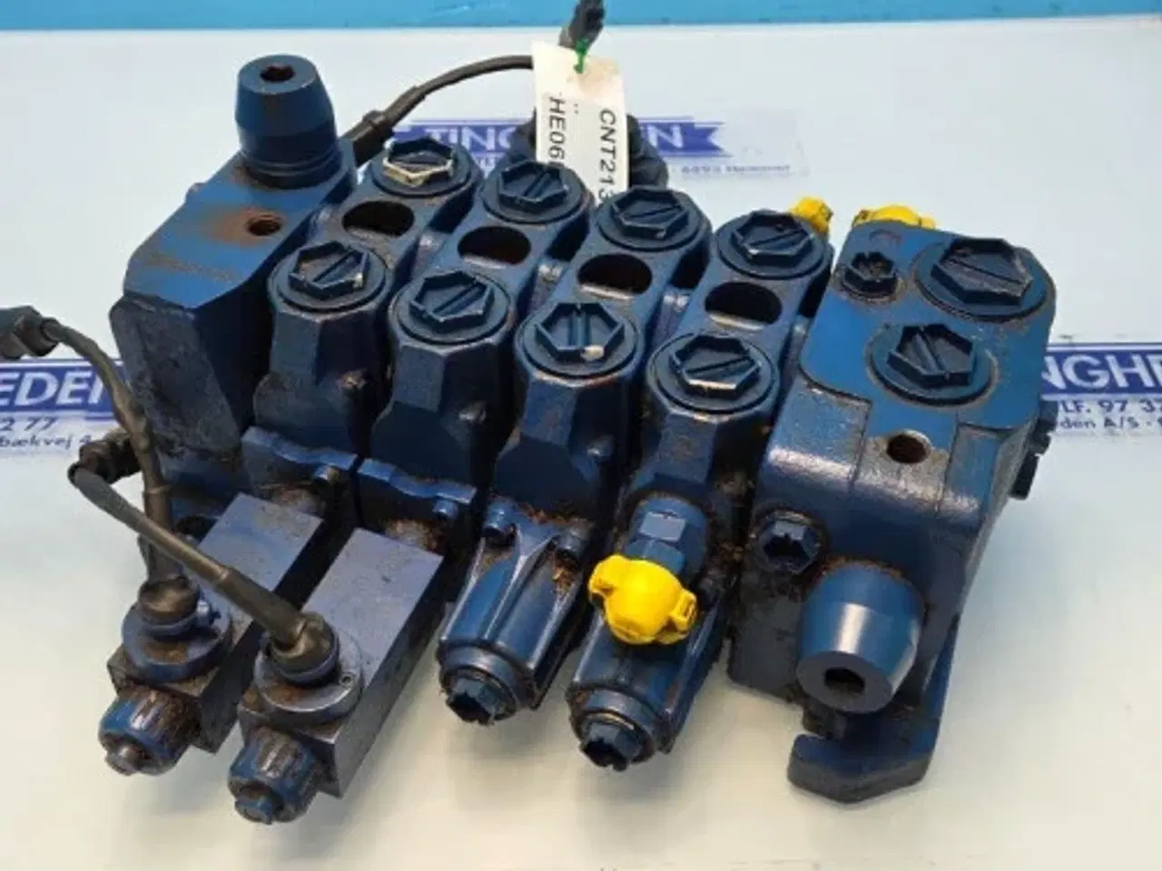 Billede 2 - New Holland LM5080 Hydraulikventil 87358442