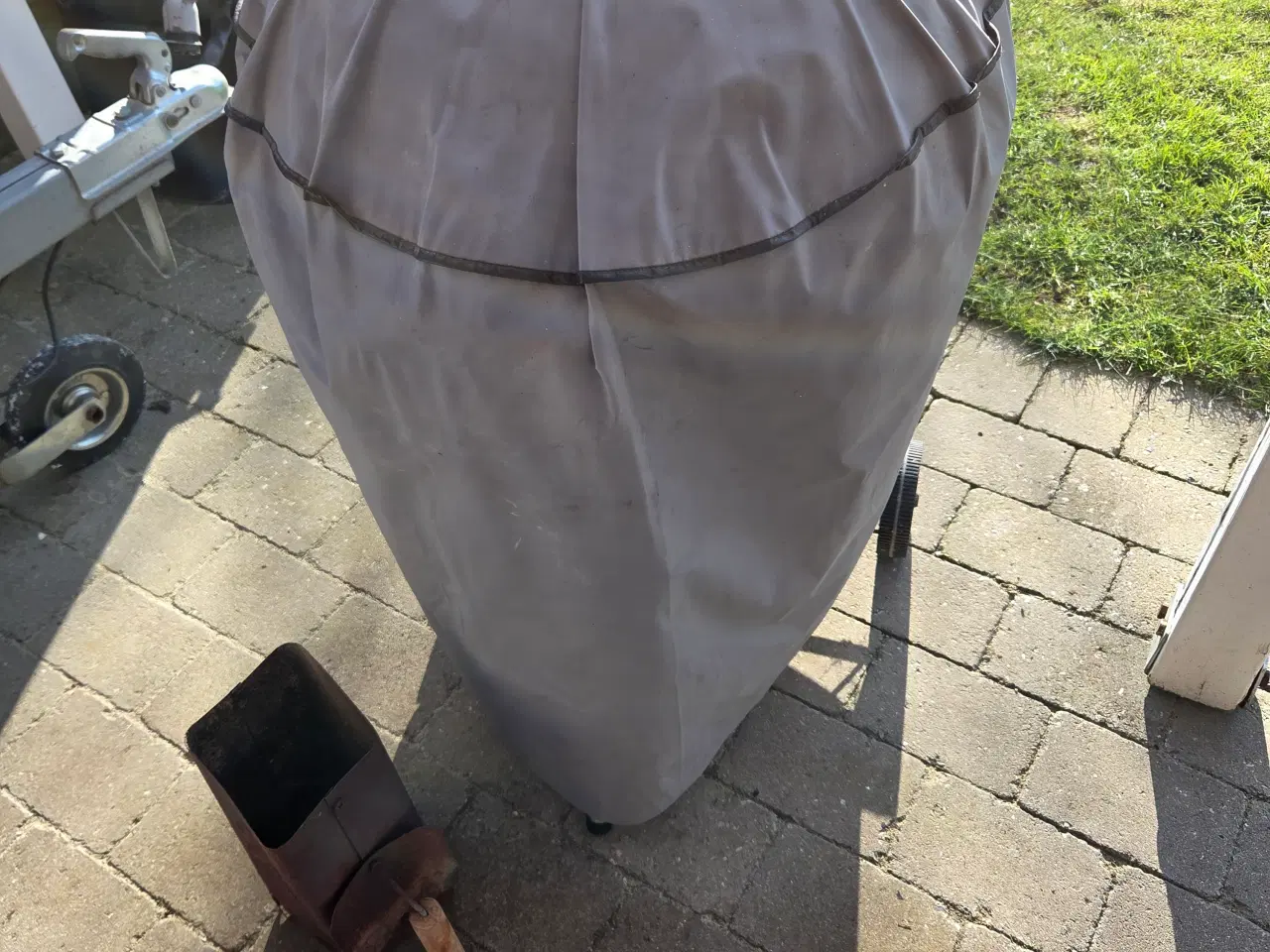 Billede 3 - Kuglegrill med grillstarter