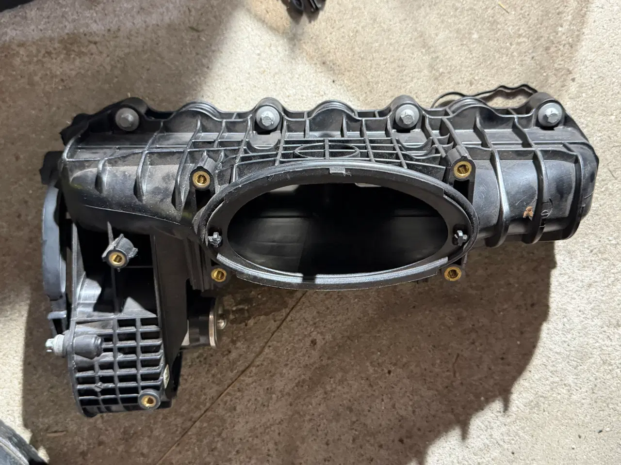 Billede 1 - Ny original indsugningsmanifold W212