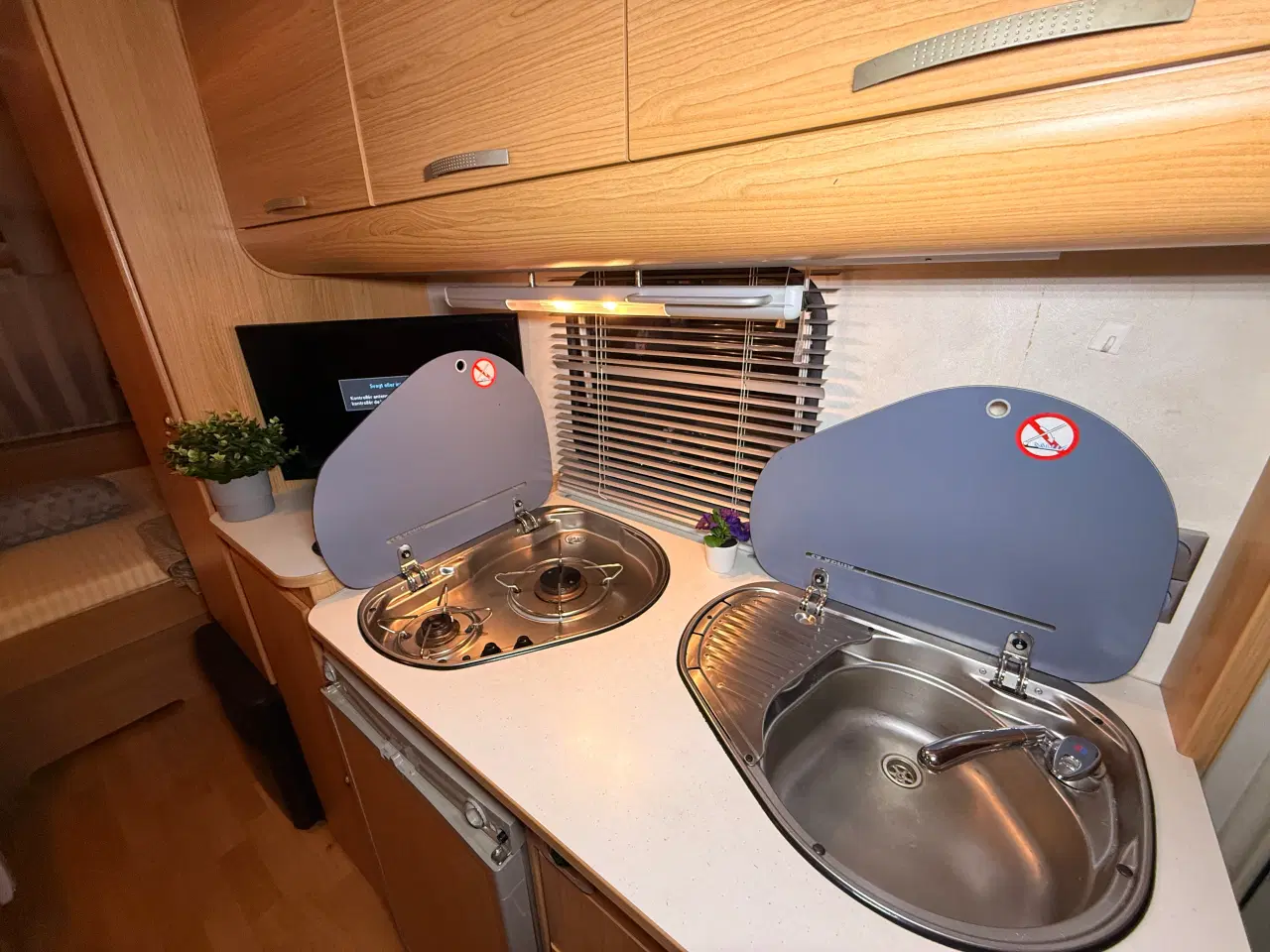 Billede 12 - 2008 Adria Altea 542PK /Med Fortelt Isabella Forum