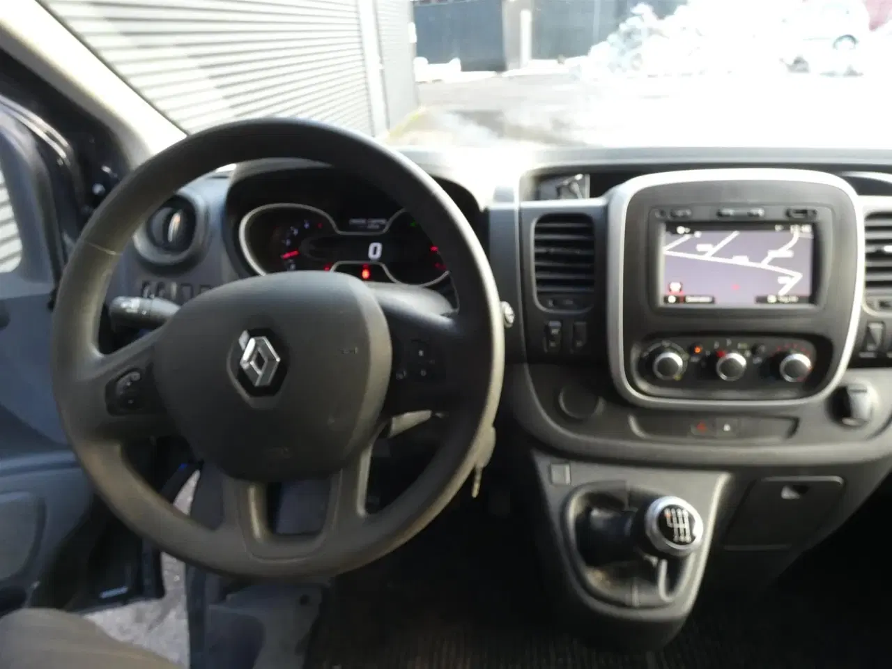 Billede 10 - Renault Trafic T29 L2H1 2,0 DCI 120HK Van 6g