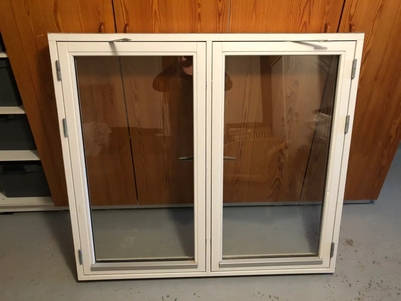 Billede 1 - SNEDKER-VINDUE - KÆRNETRÆ