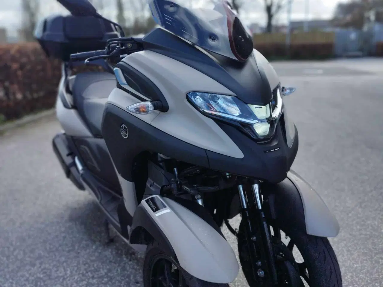 Billede 1 - Yamaha Tricity 300cc som må køres med Bikørekort