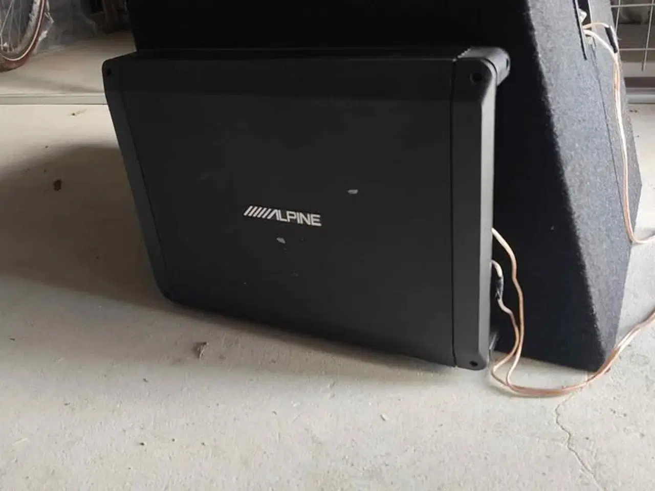 Billede 4 - Alpine 12 tommer Subwoofer og 1200w forstærker