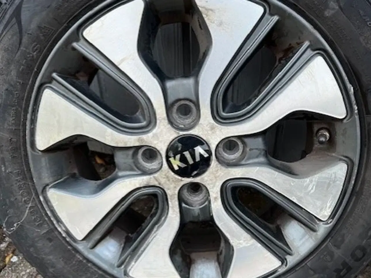 Billede 2 - Kia Picanto orginal fælger med Vinterdæk og TPMS