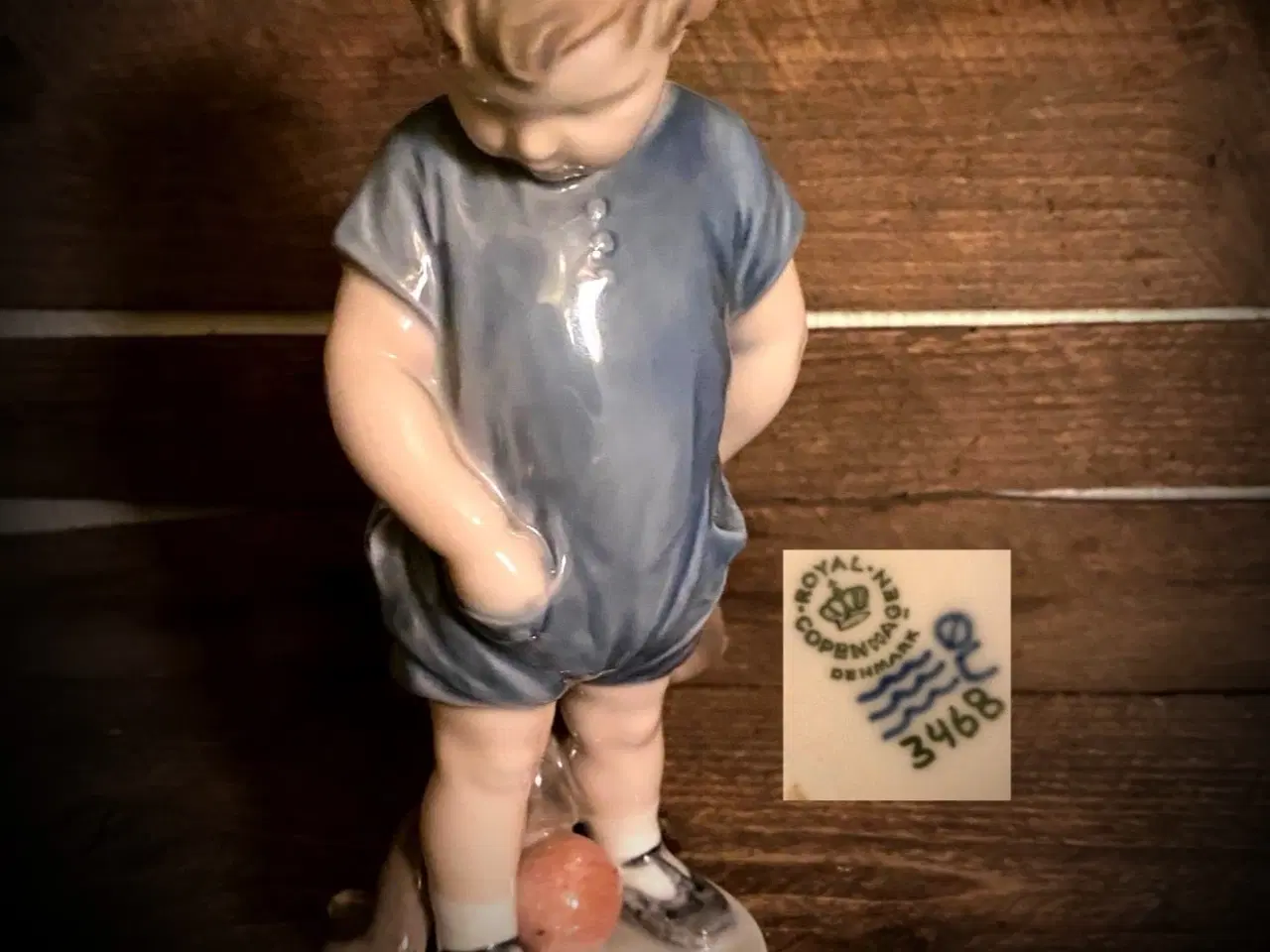 Billede 1 - * Royal Copenhagen; Dreng med Teddybjørn (3468)