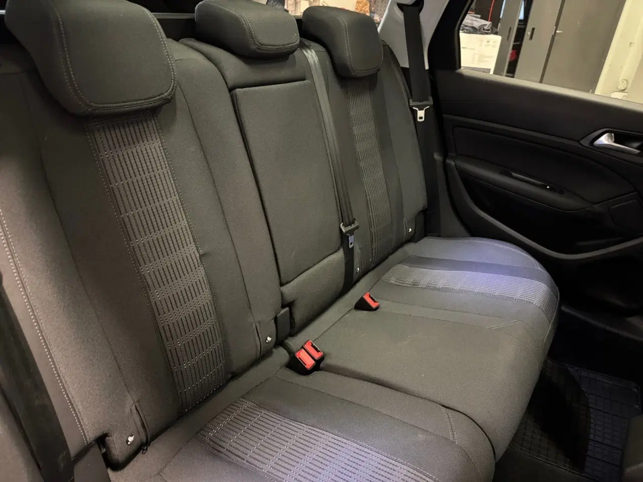 Billede 16 - Peugeot 308 1,6 BlueHDi 120 Allure Sky SW