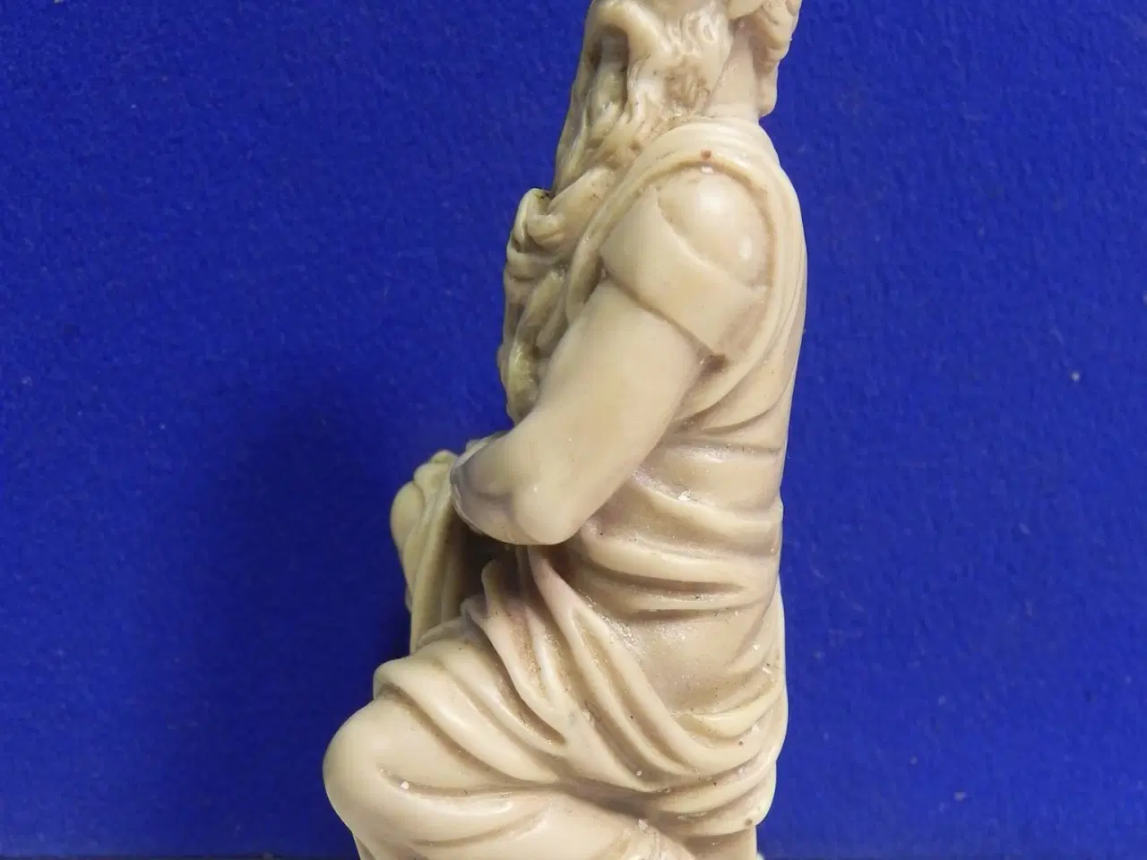 Billede 3 - Gammel støbt figur / statuette af MOSES