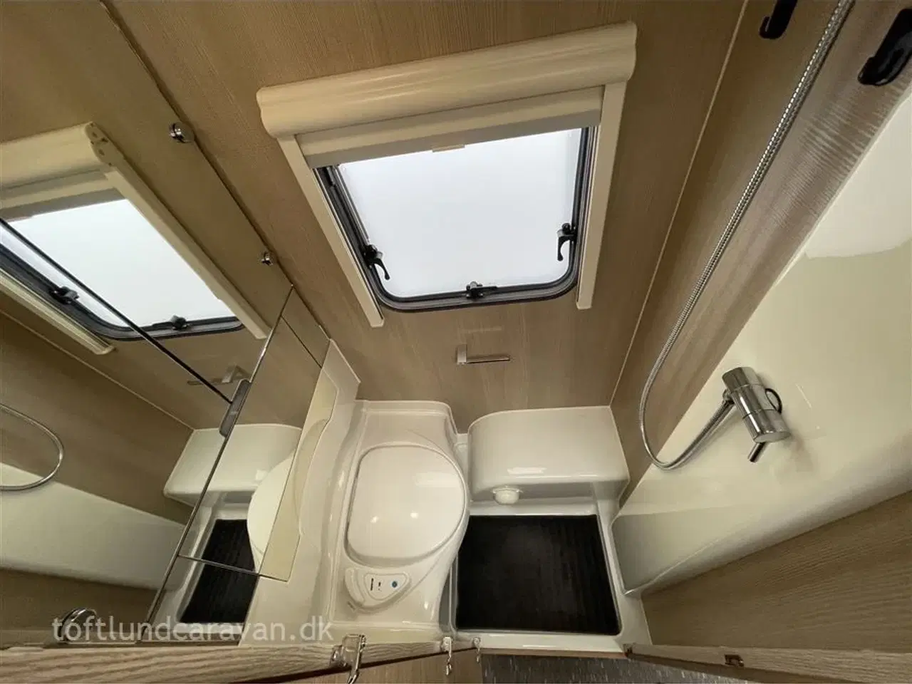 Billede 7 - 2020 - Adria Adora 593 UK   Fantastisk flot FAMILIEVOGN m/MOVER + ISABELLA fortelt, 7 sovepladser