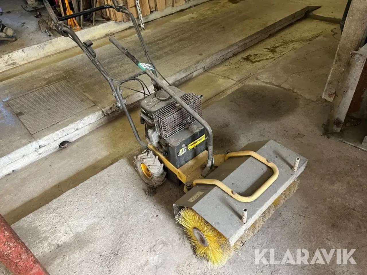 Billede 2 - Redskabsbærer Texas Handy 600 R med kost