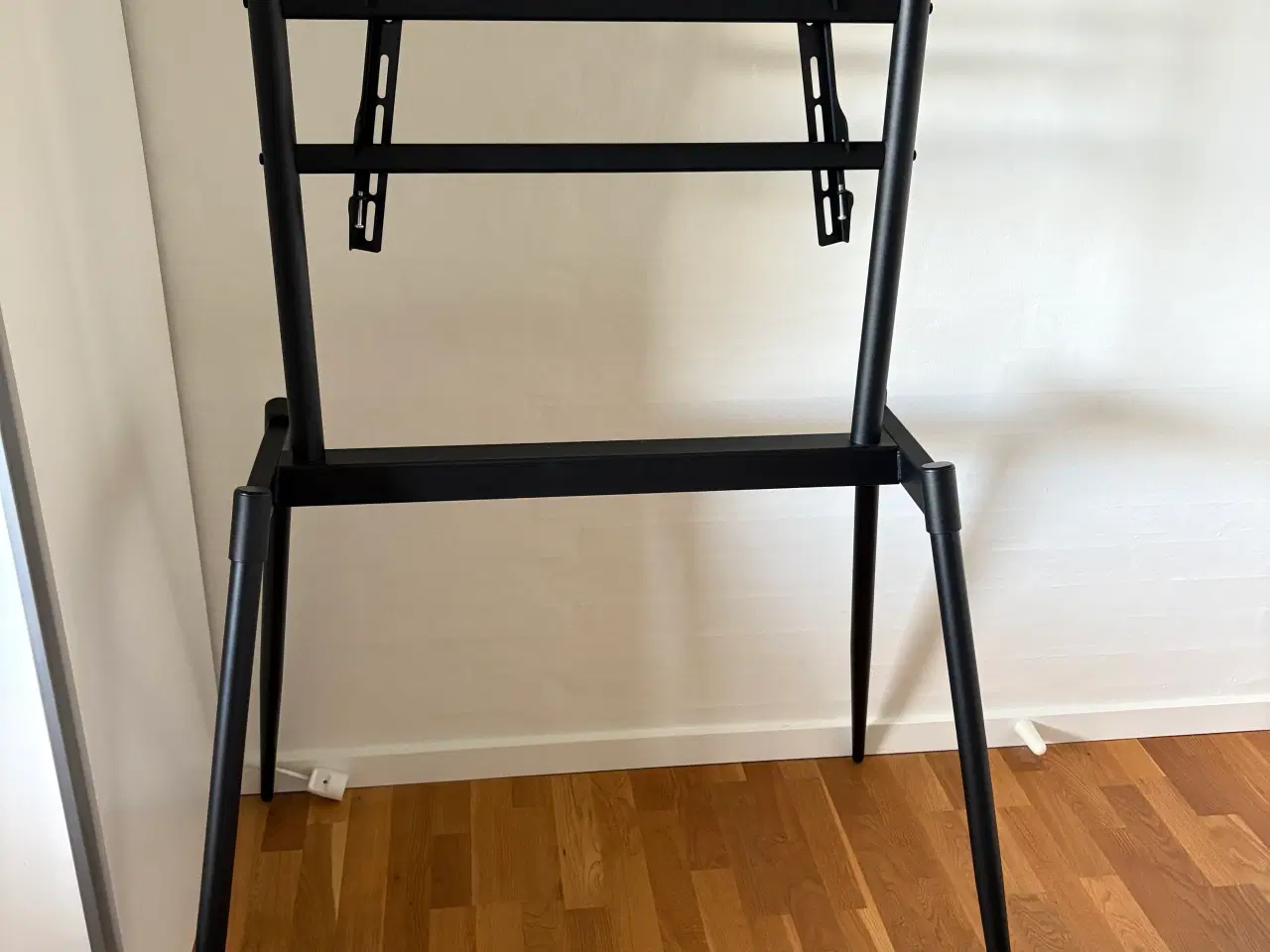 Billede 1 - TV stand