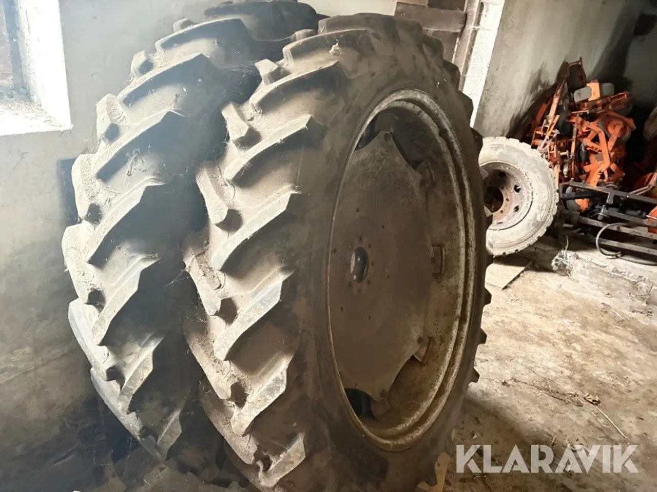 Billede 1 - Sprøjtehjul 12.4R46  2 styk