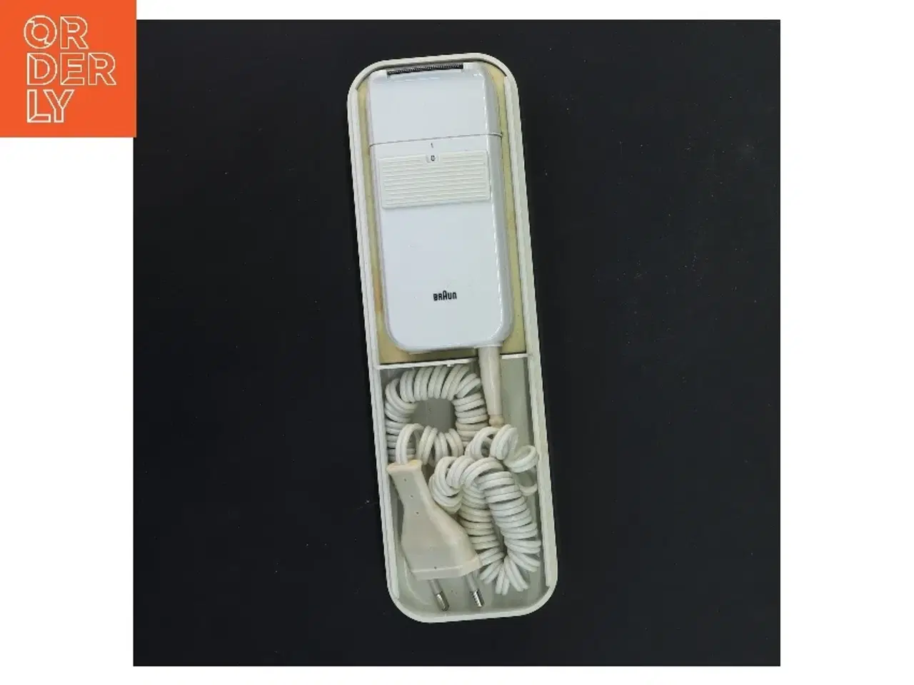 Billede 1 - Elektrisk barbermaskine i etui fra Braun (str. 23 cm)