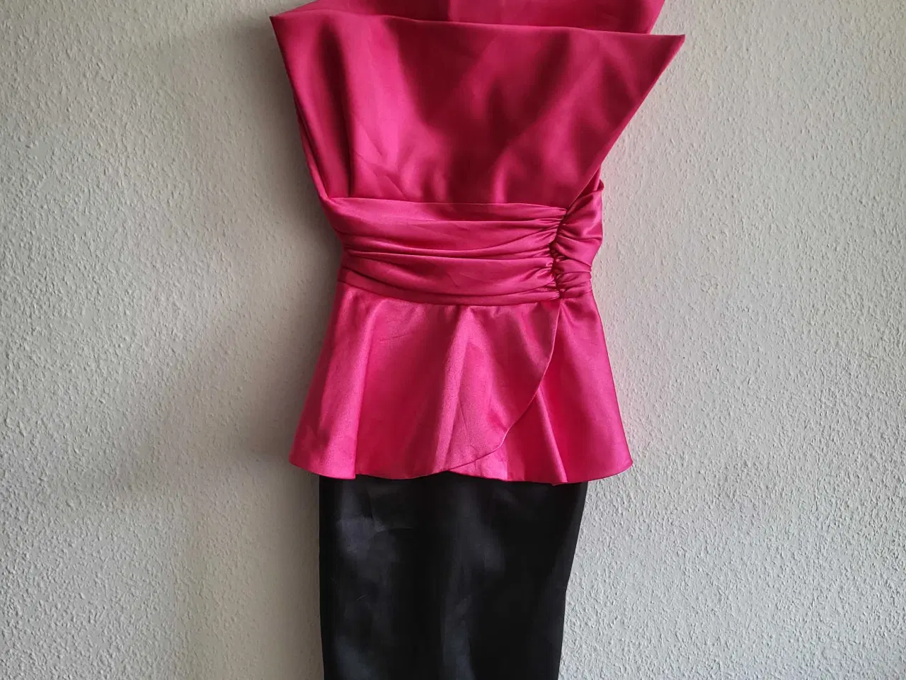 Billede 1 - 80er kjole