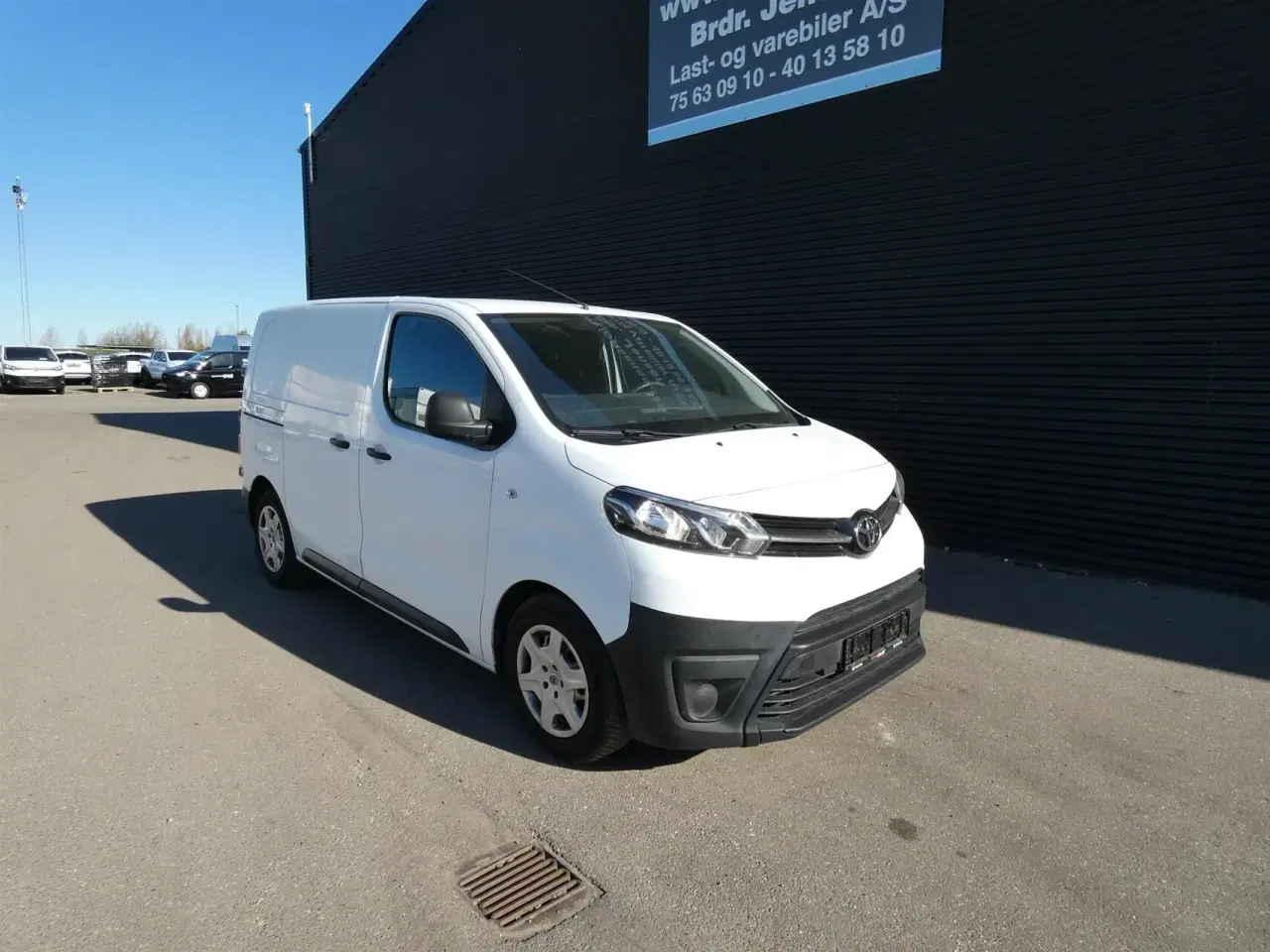 Billede 1 - Toyota Proace Compact 1,6 D Base Dobbelt bagdør u/ruder 95HK Van