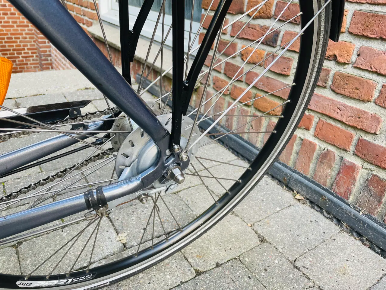 Billede 14 - 28” MBK dame/ pigecykel