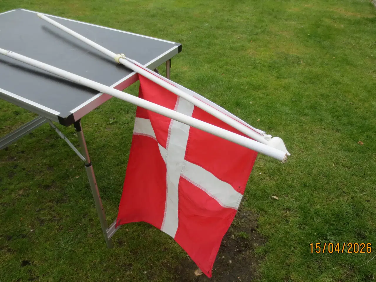 Billede 3 - 2 stk Dannebrog flag