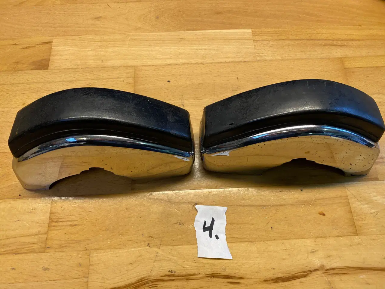 Billede 1 - Porsche 911 1973 - REAR BUMPER HORN with rubber