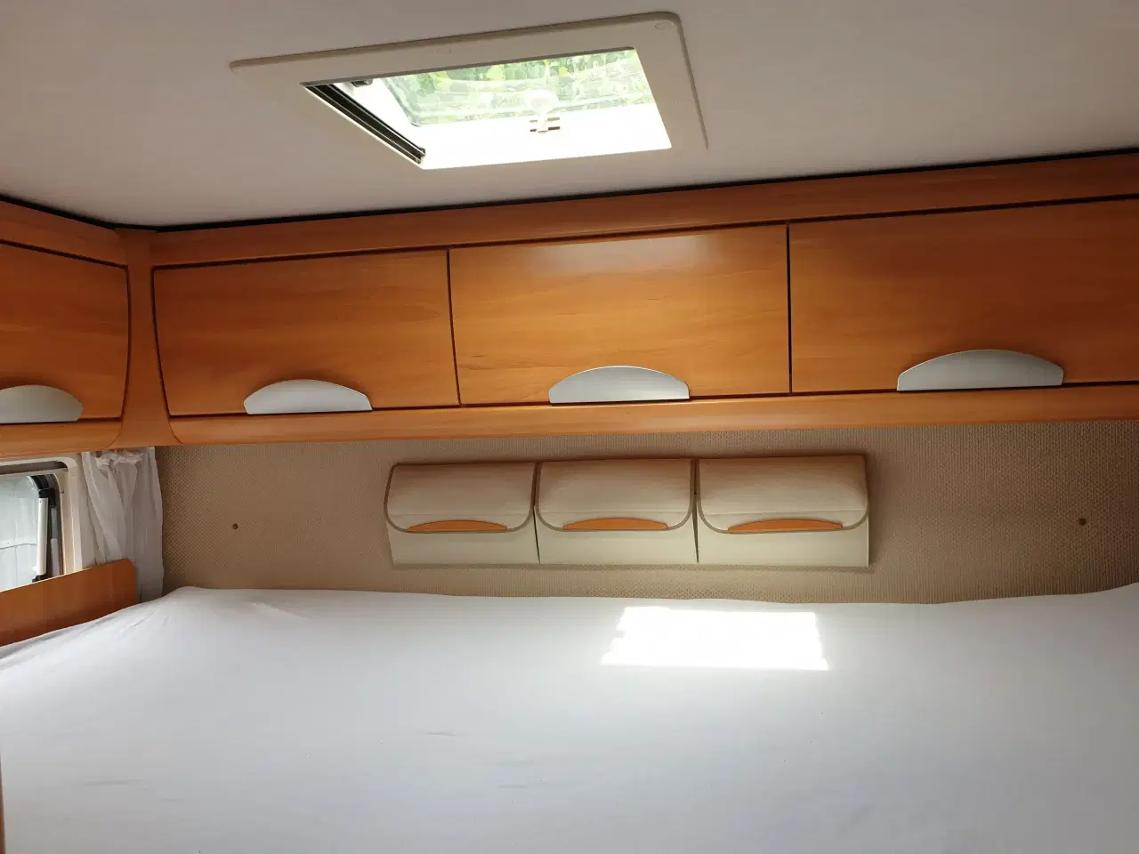Billede 4 - Fin Hymer T-Class SL autocamper