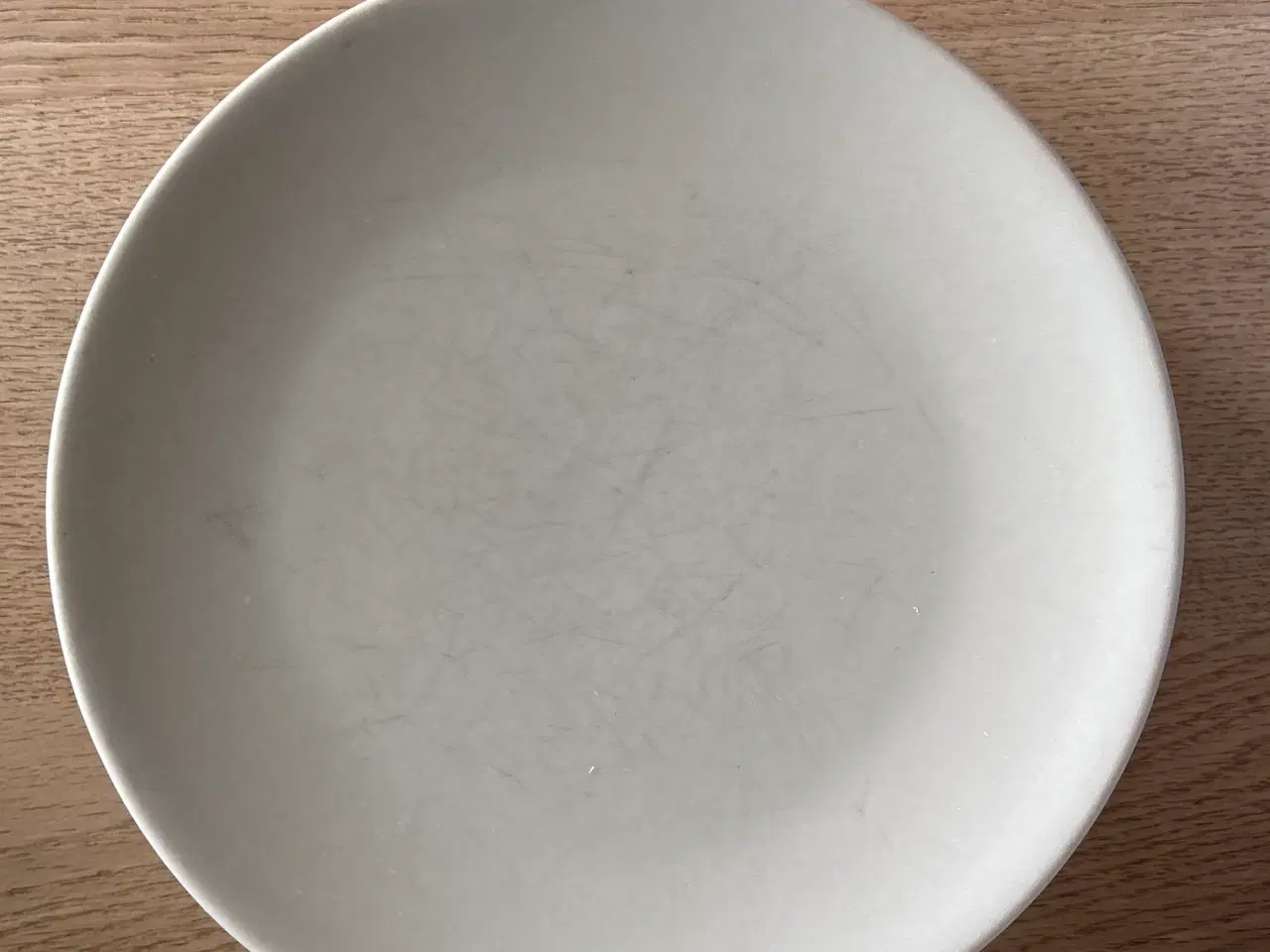 Billede 1 - BYD! 7 middagstallerkener sælges