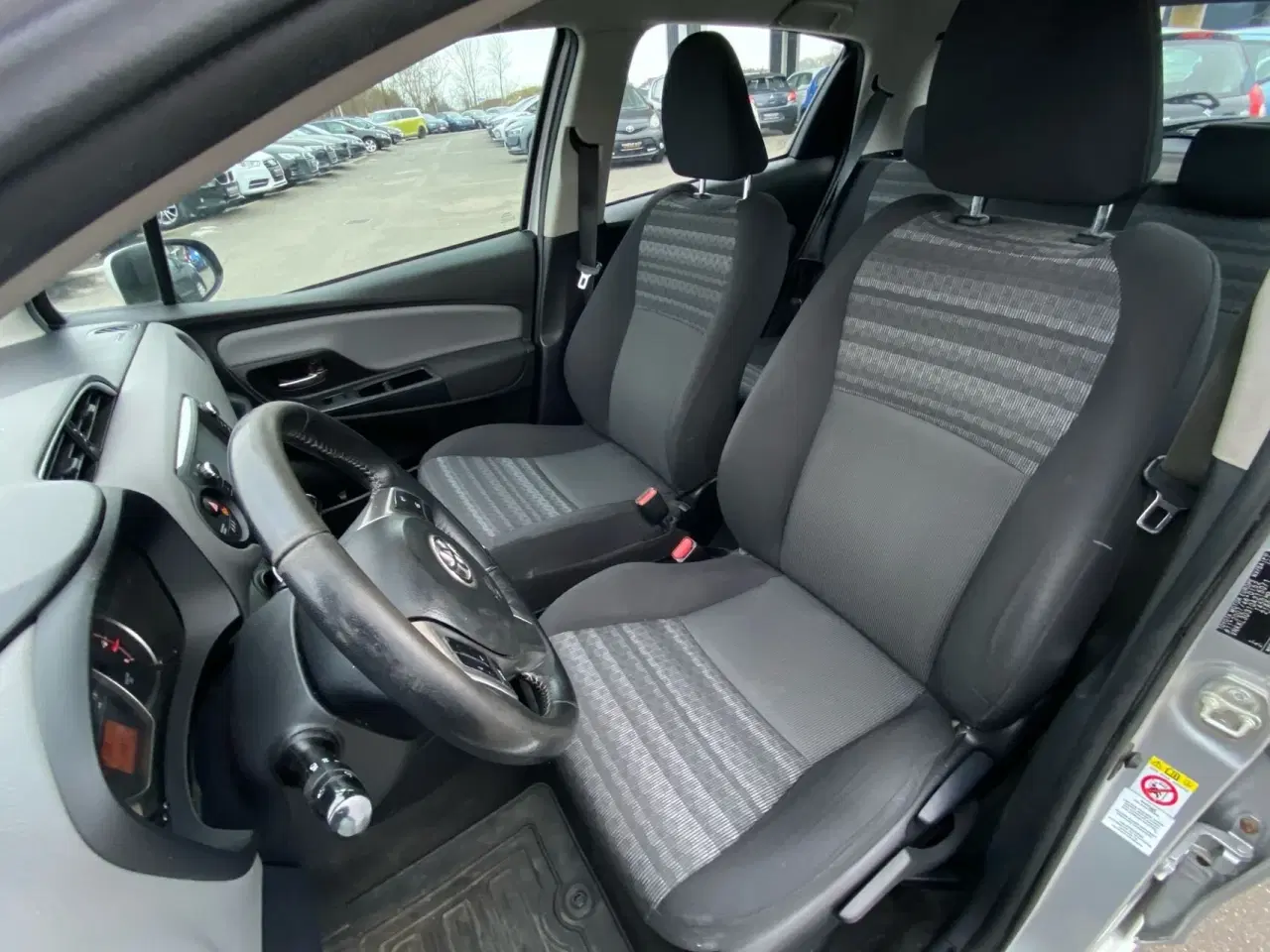 Billede 9 - Toyota Yaris 1,0 VVT-I T2 69HK 5d