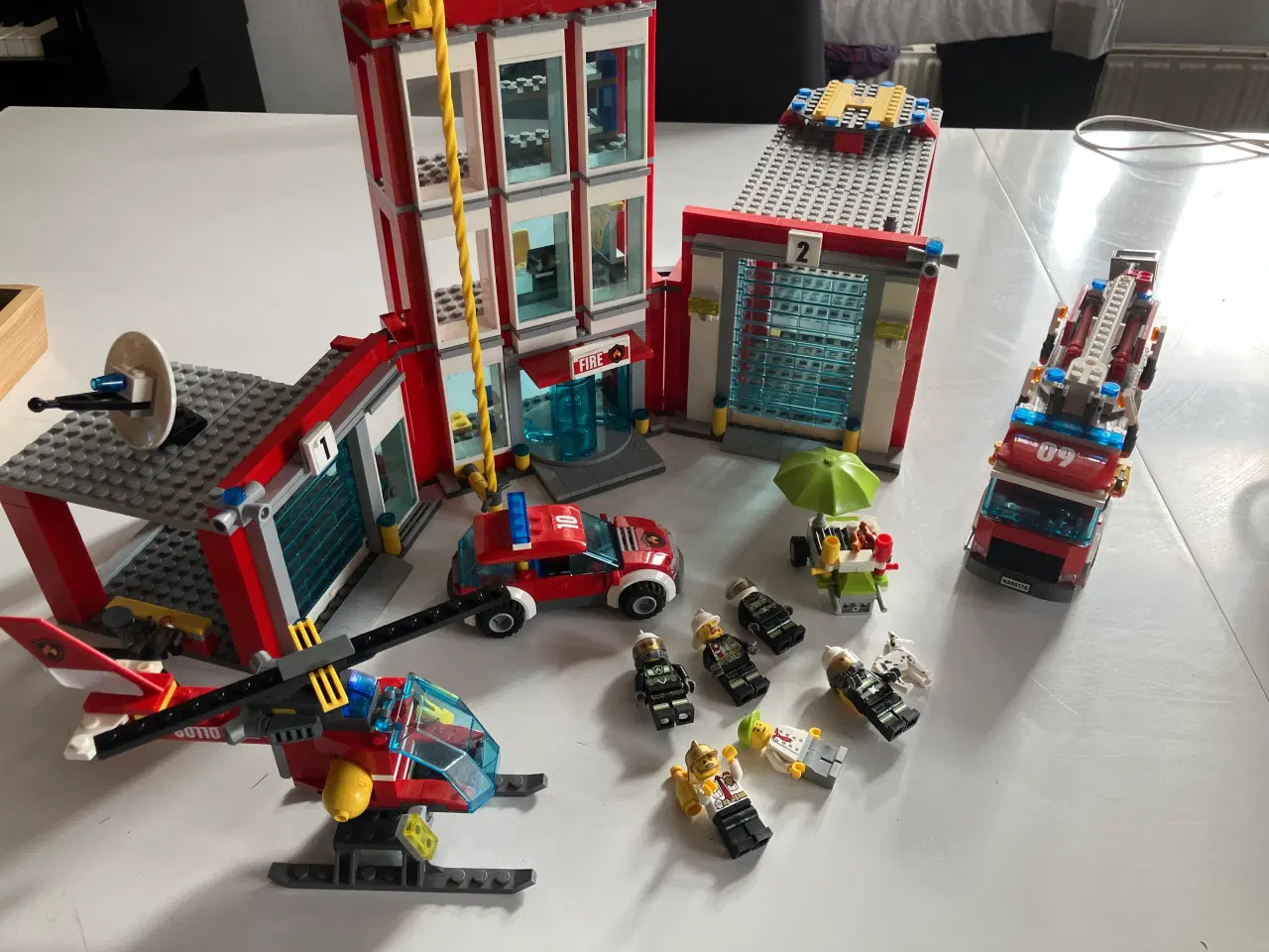 Billede 2 - Lego city brandstation - 60110