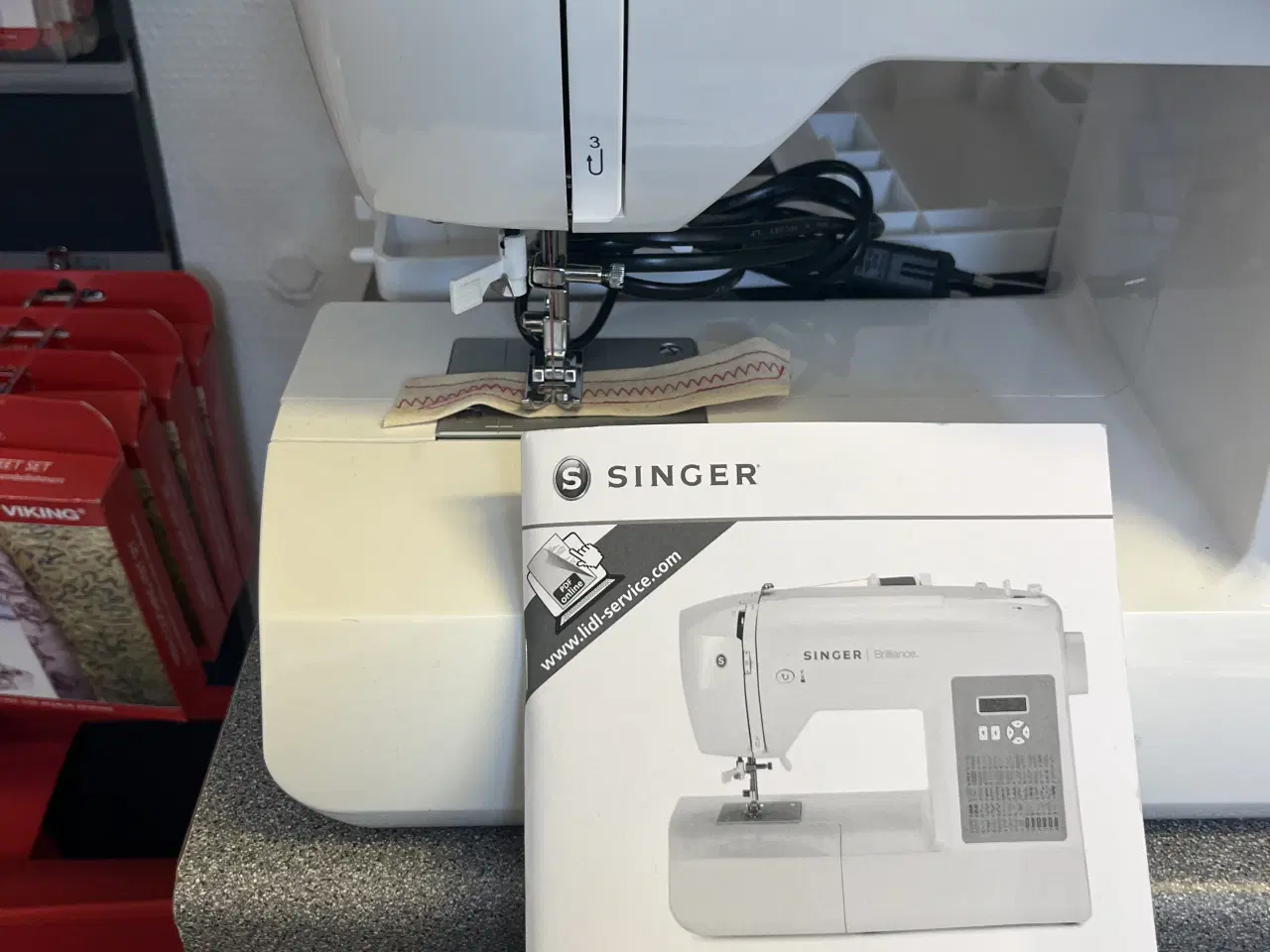 Billede 2 - Singer symaskine med forlængerbord