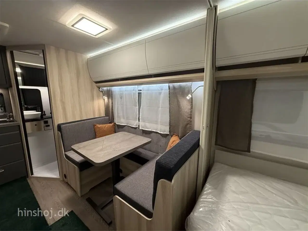 Billede 3 - 2026 - Hobby De Luxe 460 SL   Flot enkeltsengsvogn fra Hinshøj Caravan A/S