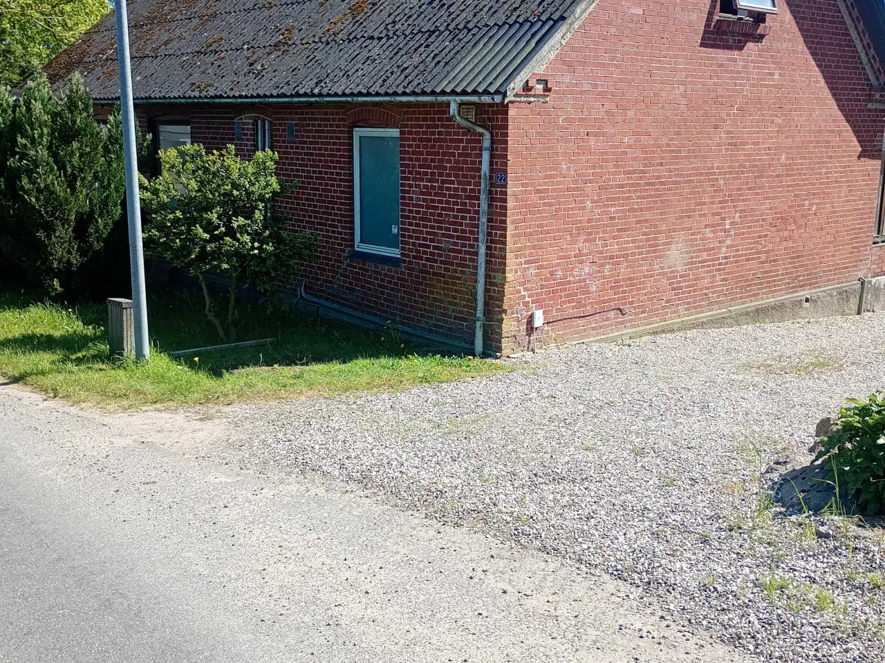 Billede 1 - Landejendom med 1 hektar jord 